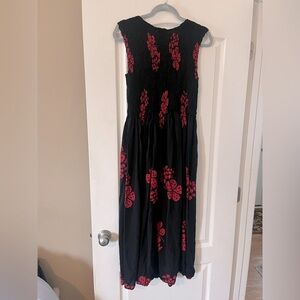 GF Brand Rayon Black and Red Floral Dress Stretchy top OSFM